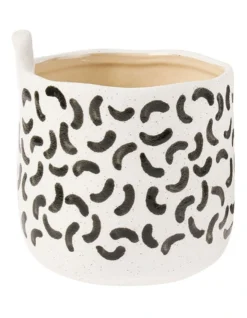 Linen House Paterna 15cm Planter Pot Black Curve