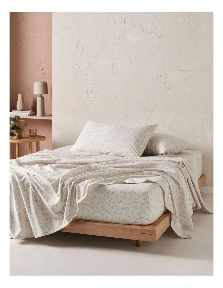 Linen House Zetta Sheet Set In Moonbeam